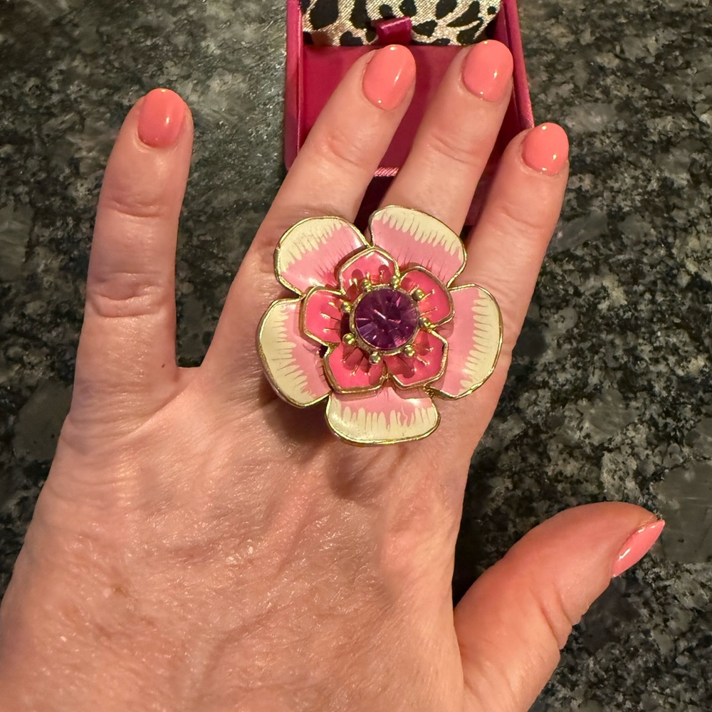Betsey Johnson vintage  Pink and gold  Floral Ring